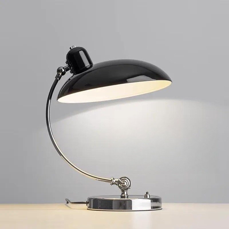 Modern Cordless Iron Desk Lamp - огляд і ціна Light Switch