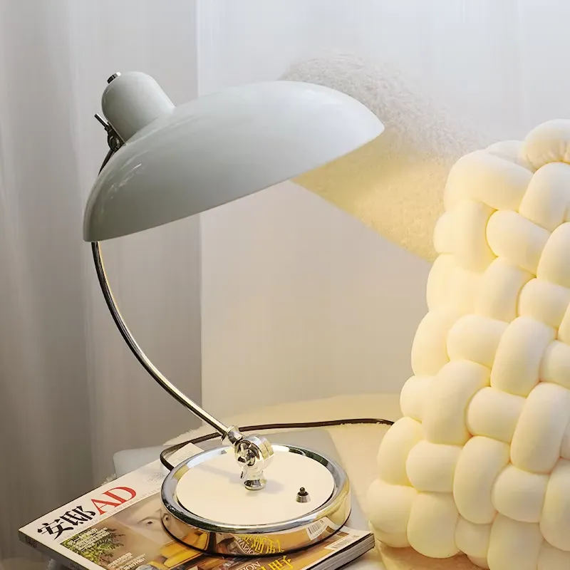 Modern Cordless Iron Desk Lamp - огляд і ціна Light Switch