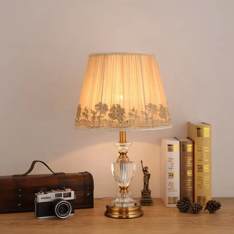 Modern Crystal LED Table Lamp  - огляд і ціна Light Switch